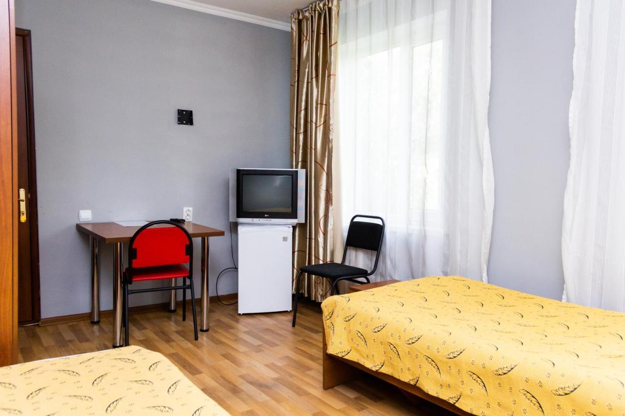 Hotel Tahar Almaty Ngoại thất bức ảnh